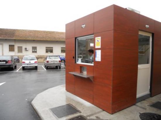 Caseta para control de accesos de Parking - Estación de tren de Ourense