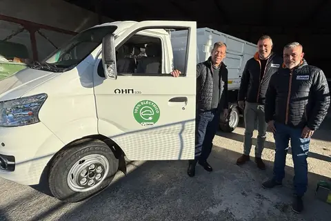Camión 100 % eléctrico OHM. Concello de A Lama